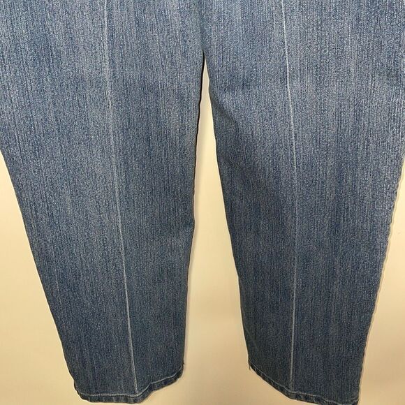 Gloria Vanderbilt jeans - Picture 8 of 10